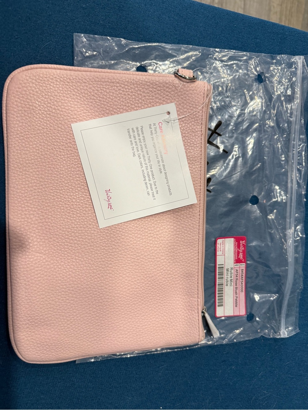thirty-one Blush Pink Pebbled Wristlet Clutch